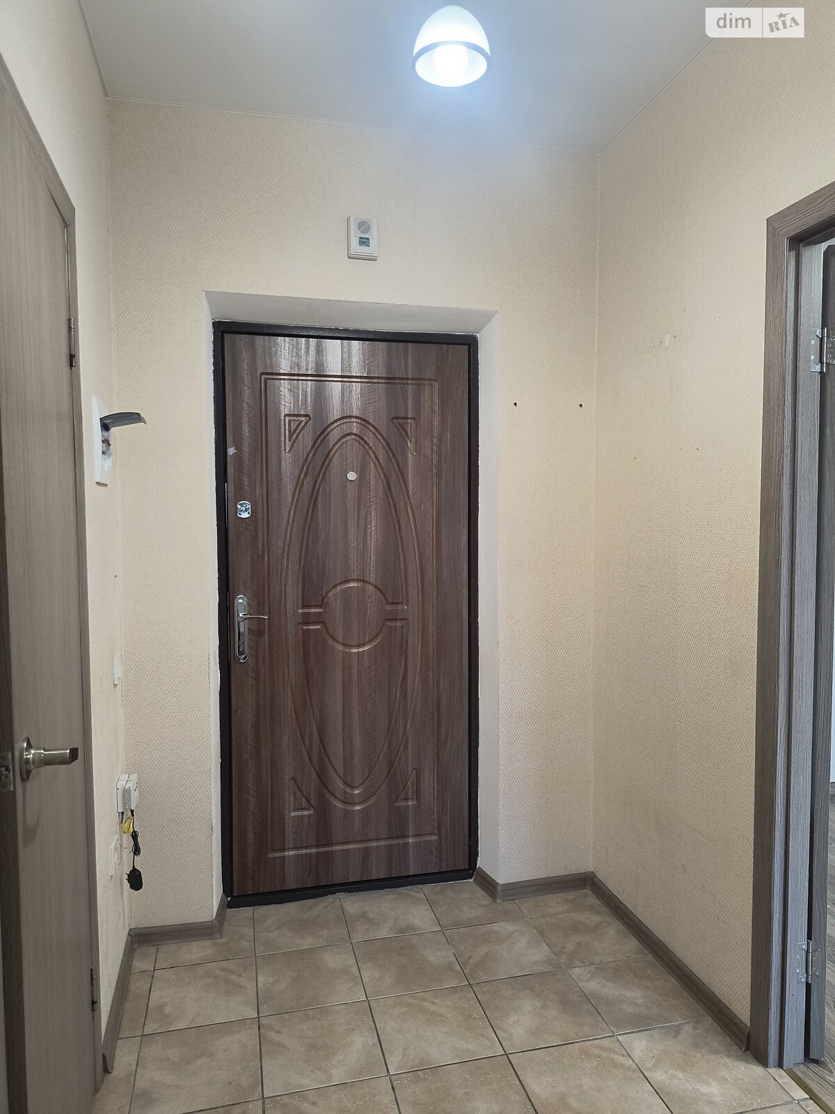 однокомнатная квартира без мебели в Авангарде, на ул. Торговая 21 в аренду на долгий срок помесячно фото 1