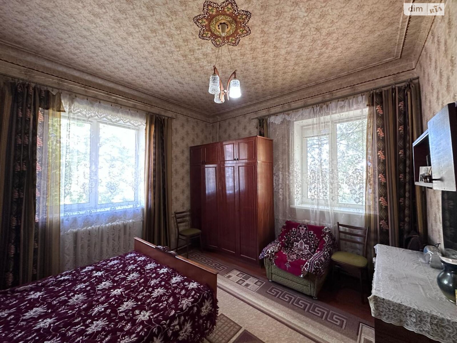 трикімнатна квартира з меблями в Авіаторське, район Авіаторське, на вул. Аеродром 4 в довготривалу оренду помісячно фото 1 трикімнатна квартира з меблями в Авіаторське, район Авіаторське, на вул. Аеродром 4 в довготривалу оренду помісячно фото 1