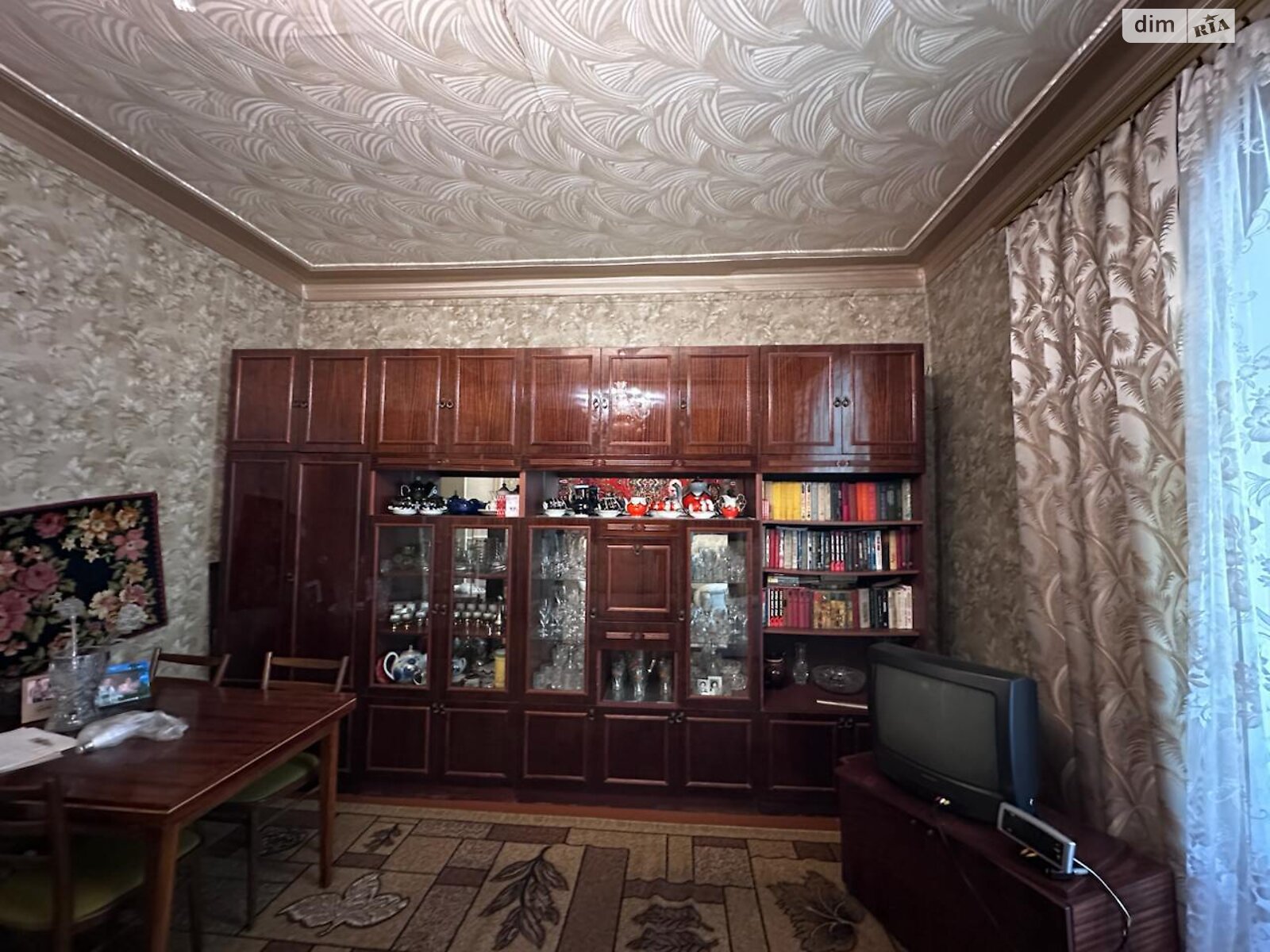 трикімнатна квартира з меблями в Авіаторське, район Авіаторське, на вул. Аеродром 4 в довготривалу оренду помісячно фото 1 трикімнатна квартира з меблями в Авіаторське, район Авіаторське, на вул. Аеродром 4 в довготривалу оренду помісячно фото 1