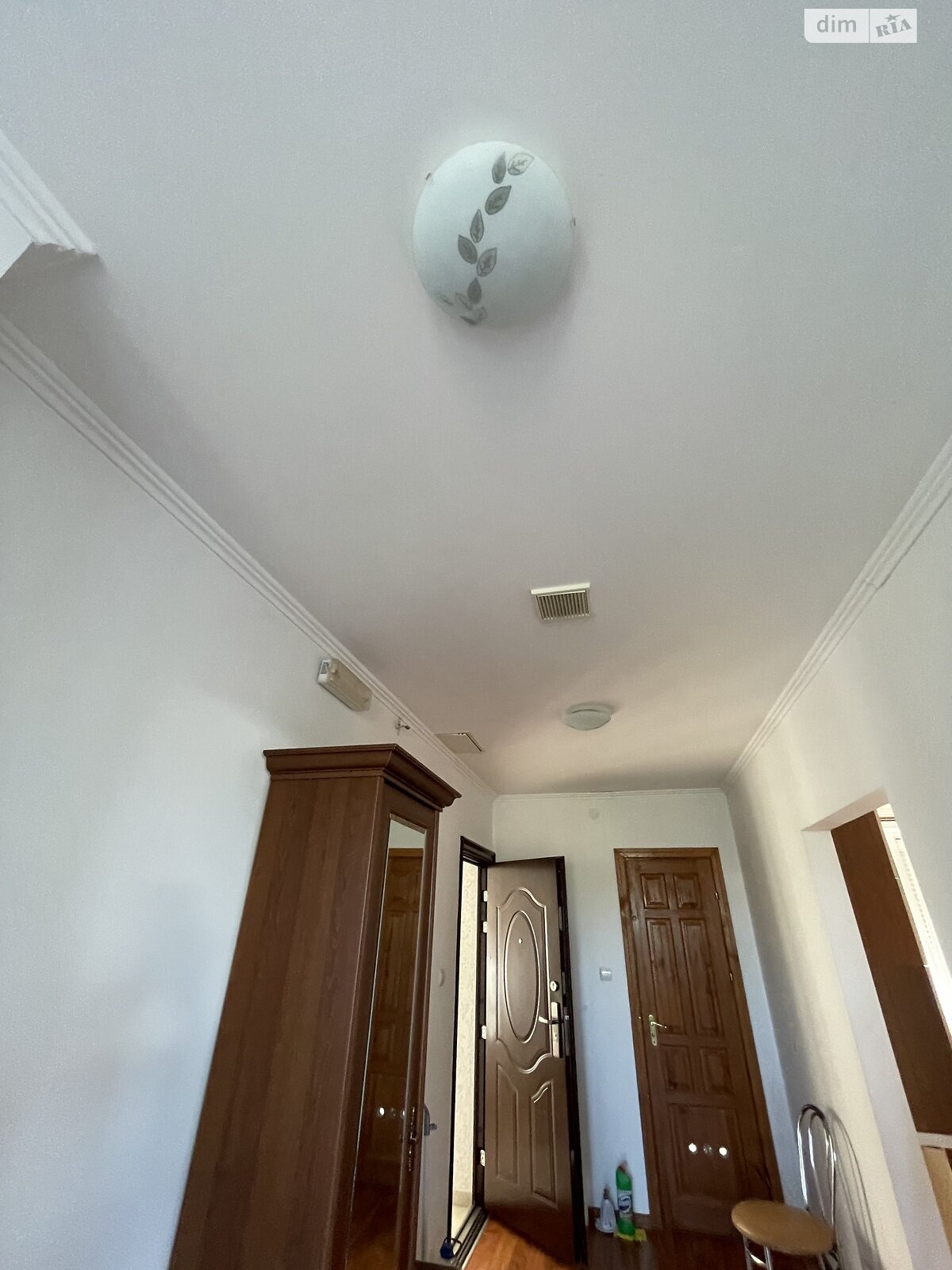 однокомнатная квартира в Барвинке, на ул. Ужгородская в аренду на долгий срок помесячно фото 1