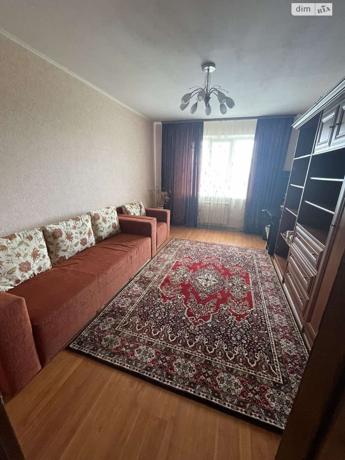 трикімнатна квартира в Баришівці, на вул. Софіївська 34/34 в довготривалу оренду помісячно фото 1