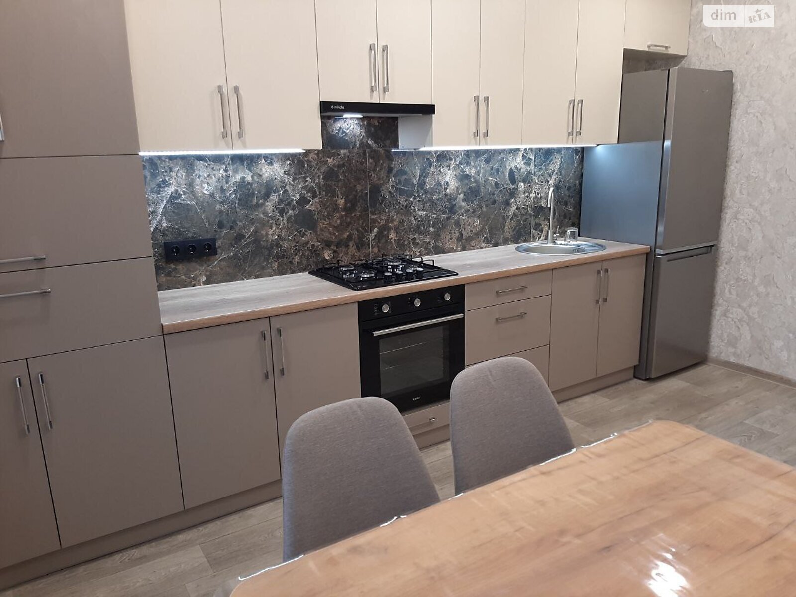 однокімнатна квартира в Білій Церкві, район 3 мікрорайон, на вул. Чорних Запорожців 45А в довготривалу оренду помісячно фото 1 однокімнатна квартира в Білій Церкві, район 3 мікрорайон, на вул. Чорних Запорожців 45А в довготривалу оренду помісячно фото 1