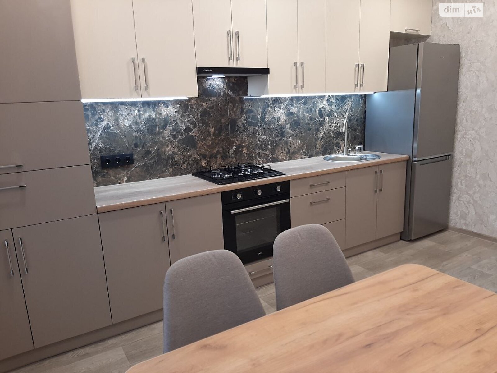 однокімнатна квартира в Білій Церкві, район 3 мікрорайон, на вул. Чорних Запорожців 45А в довготривалу оренду помісячно фото 1 однокімнатна квартира в Білій Церкві, район 3 мікрорайон, на вул. Чорних Запорожців 45А в довготривалу оренду помісячно фото 1