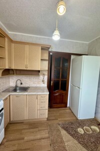 двокімнатна квартира в Білій Церкві, район 4 мікрорайон, на вул. Північна в довготривалу оренду помісячно фото 2