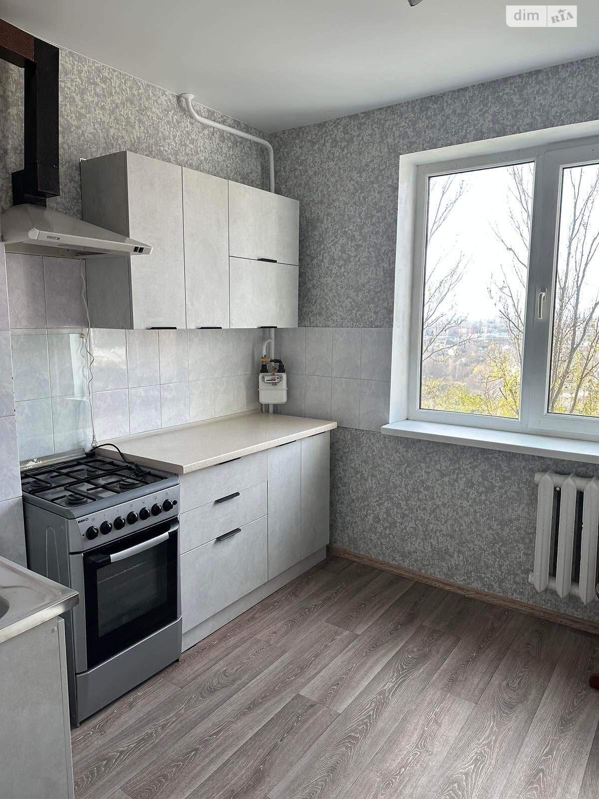 однокомнатная квартира в Белой Церкви, район 4 микрорайон, на ул. Зенитного полка в аренду на долгий срок помесячно фото 1