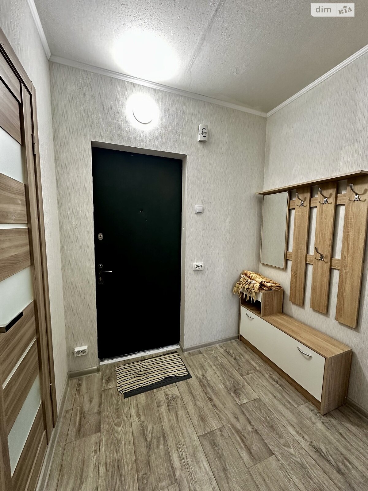 однокомнатная квартира в Белой Церкви, район 4 микрорайон, на ул. Зенитного полка в аренду на долгий срок помесячно фото 1 однокомнатная квартира в Белой Церкви, район 4 микрорайон, на ул. Зенитного полка в аренду на долгий срок помесячно фото 1