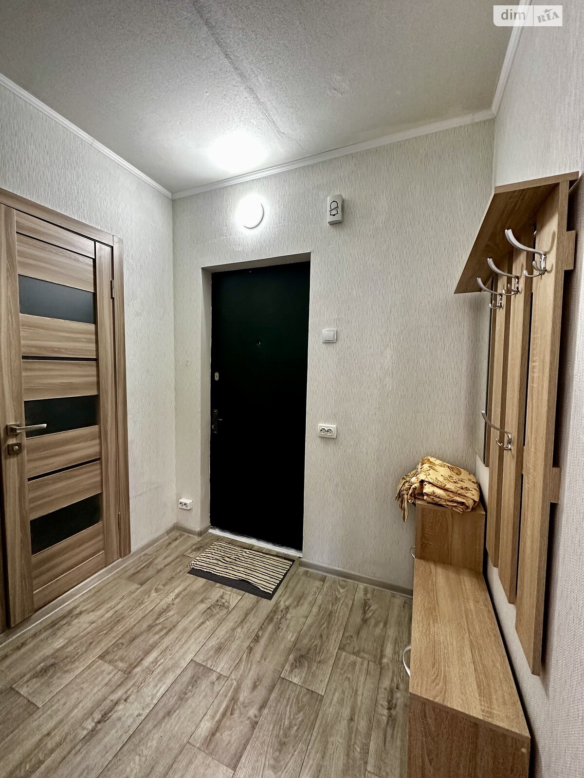 однокомнатная квартира в Белой Церкви, район 4 микрорайон, на ул. Зенитного полка в аренду на долгий срок помесячно фото 1 однокомнатная квартира в Белой Церкви, район 4 микрорайон, на ул. Зенитного полка в аренду на долгий срок помесячно фото 1