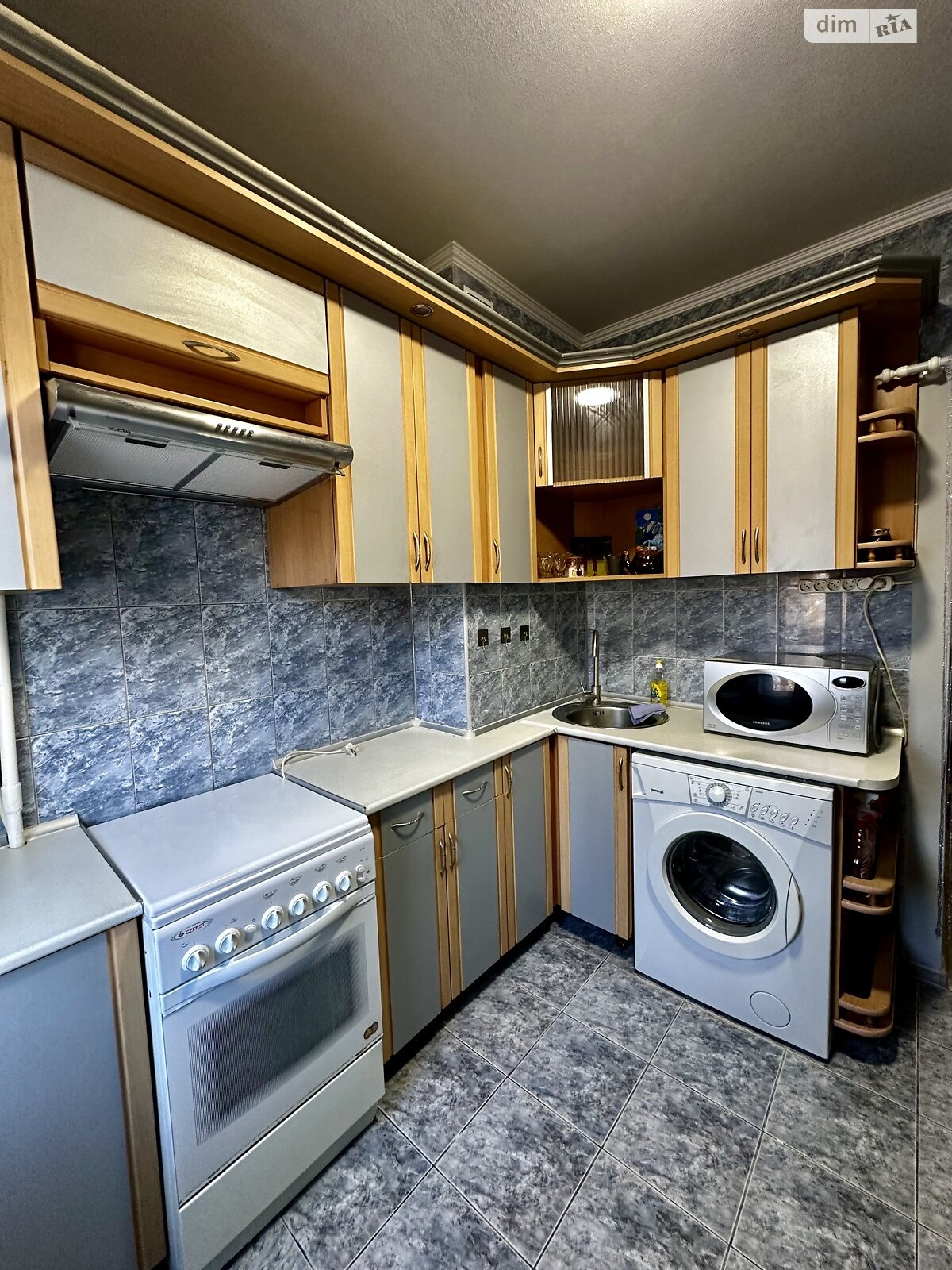 однокомнатная квартира в Белой Церкви, район 4 микрорайон, на ул. Зенитного полка в аренду на долгий срок помесячно фото 1 однокомнатная квартира в Белой Церкви, район 4 микрорайон, на ул. Зенитного полка в аренду на долгий срок помесячно фото 1