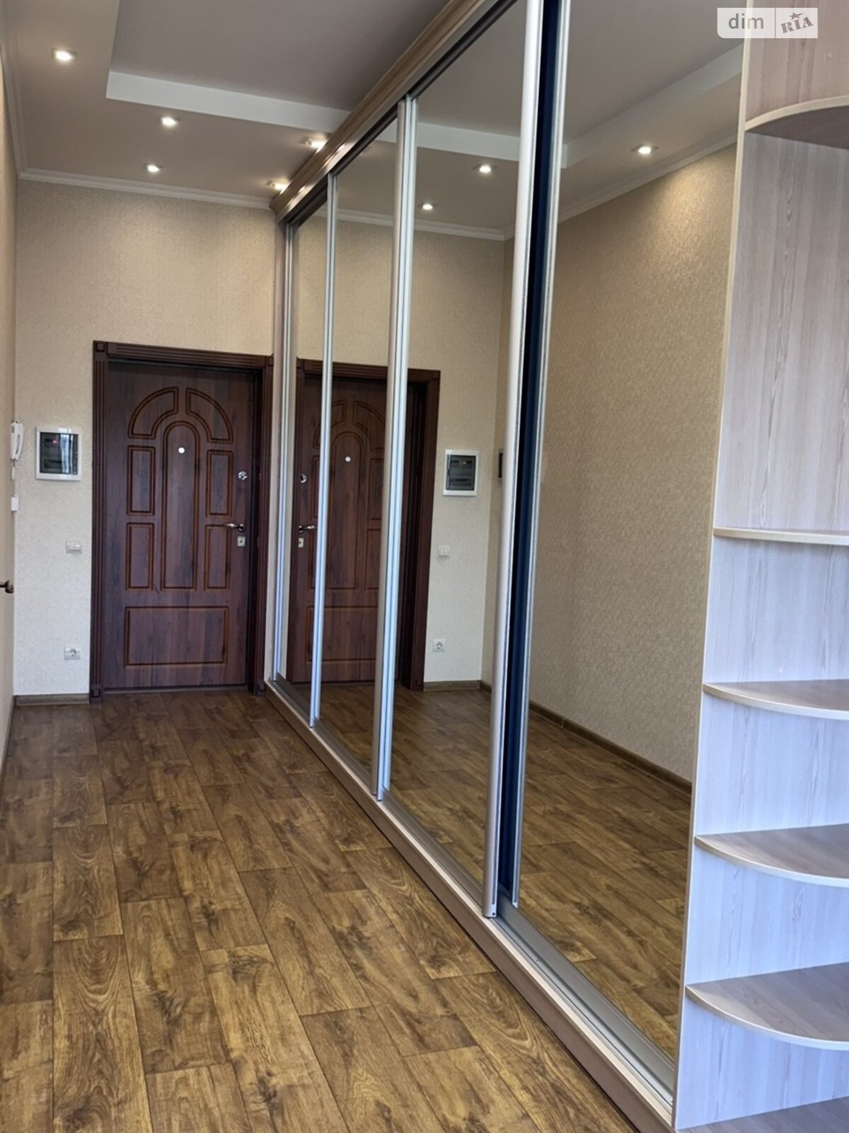 двухкомнатная квартира в Белой Церкви, район ДНС, на ул. Гетмана Сагайдачного 121 в аренду на долгий срок помесячно фото 1 двухкомнатная квартира в Белой Церкви, район ДНС, на ул. Гетмана Сагайдачного 121 в аренду на долгий срок помесячно фото 1
