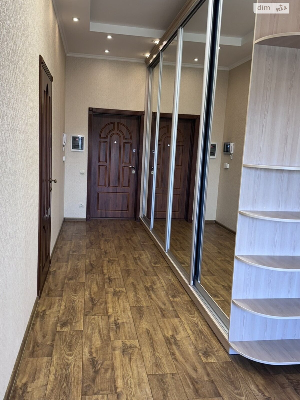 двухкомнатная квартира в Белой Церкви, район ДНС, на ул. Гетмана Сагайдачного 121 в аренду на долгий срок помесячно фото 1 двухкомнатная квартира в Белой Церкви, район ДНС, на ул. Гетмана Сагайдачного 121 в аренду на долгий срок помесячно фото 1