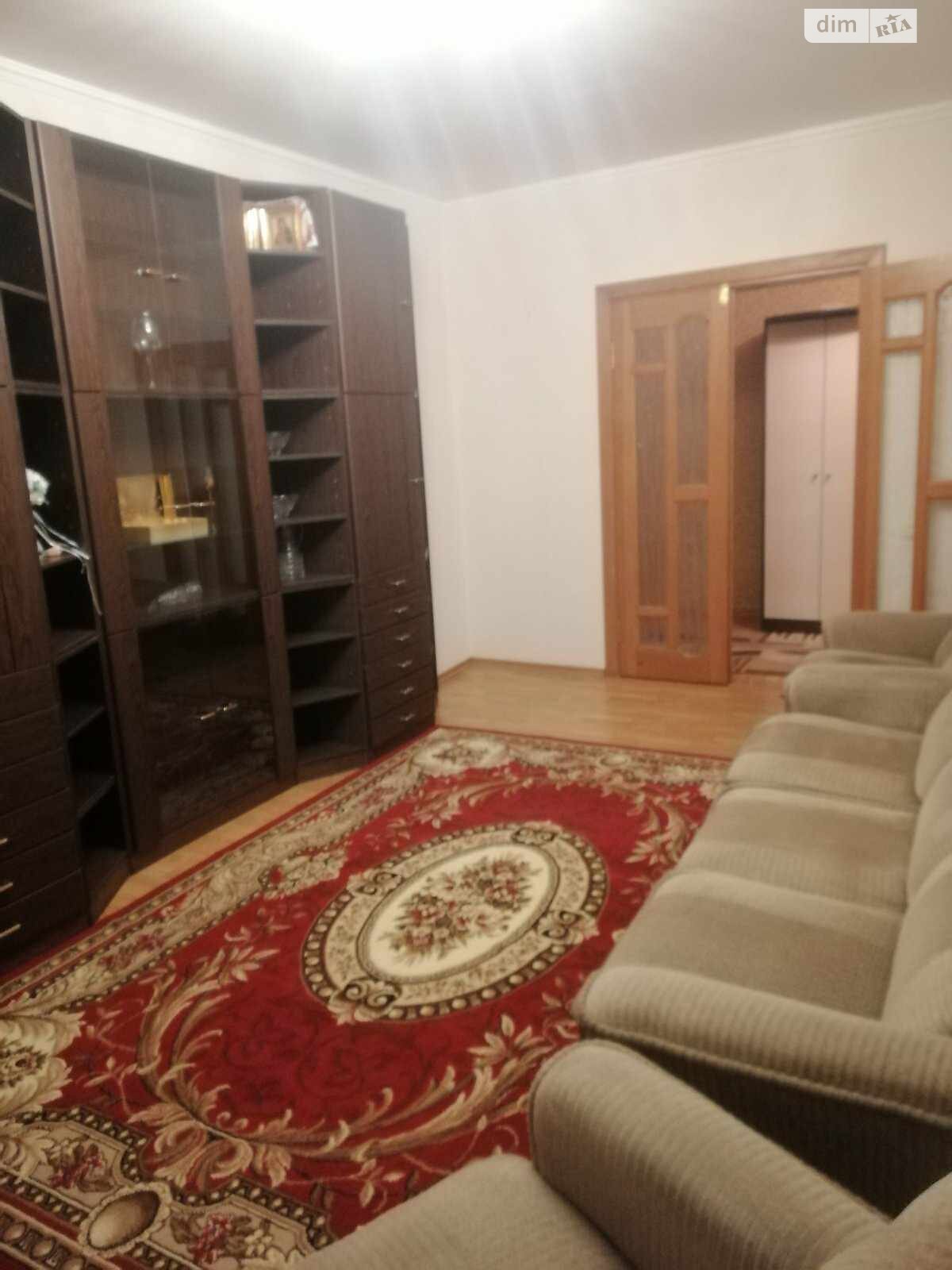 трикімнатна квартира в Білій Церкві, район ДНС, на вул. Сломчинського 9 в довготривалу оренду помісячно фото 1 трикімнатна квартира в Білій Церкві, район ДНС, на вул. Сломчинського 9 в довготривалу оренду помісячно фото 1