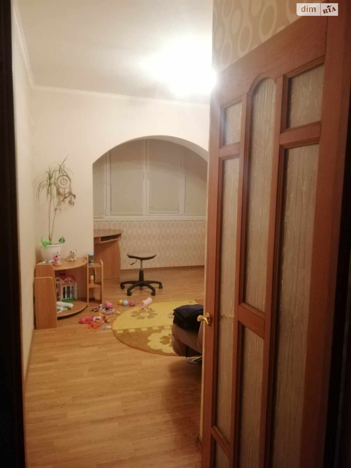 трикімнатна квартира в Білій Церкві, район ДНС, на вул. Сломчинського 9 в довготривалу оренду помісячно фото 1 трикімнатна квартира в Білій Церкві, район ДНС, на вул. Сломчинського 9 в довготривалу оренду помісячно фото 1
