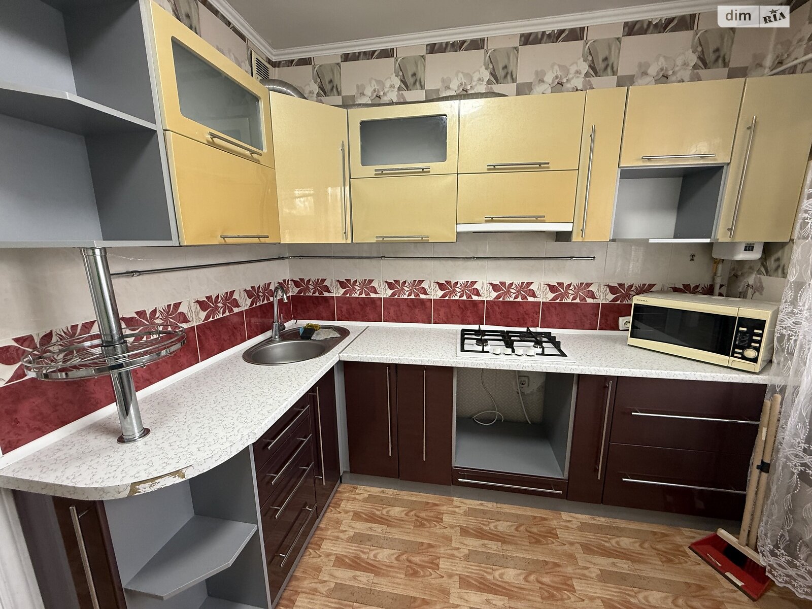 однокімнатна квартира в Білій Церкві, район Залізничне селище, на вул. Василя Симоненка 4 в довготривалу оренду помісячно фото 1 однокімнатна квартира в Білій Церкві, район Залізничне селище, на вул. Василя Симоненка 4 в довготривалу оренду помісячно фото 1