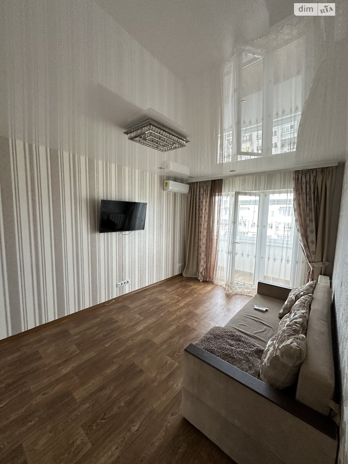 однокомнатная квартира в Белой Церкви, район Клиника, на ул. Игоря Каплуненка в аренду на долгий срок помесячно фото 1