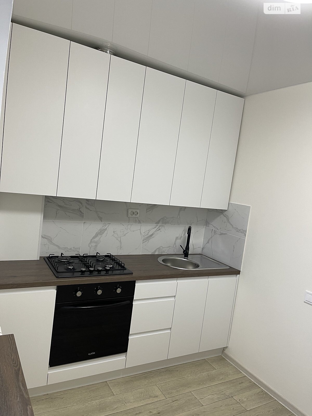 однокомнатная квартира в Белой Церкви, район Леваневского, на ул. Черных Запорожцев в аренду на долгий срок помесячно фото 1