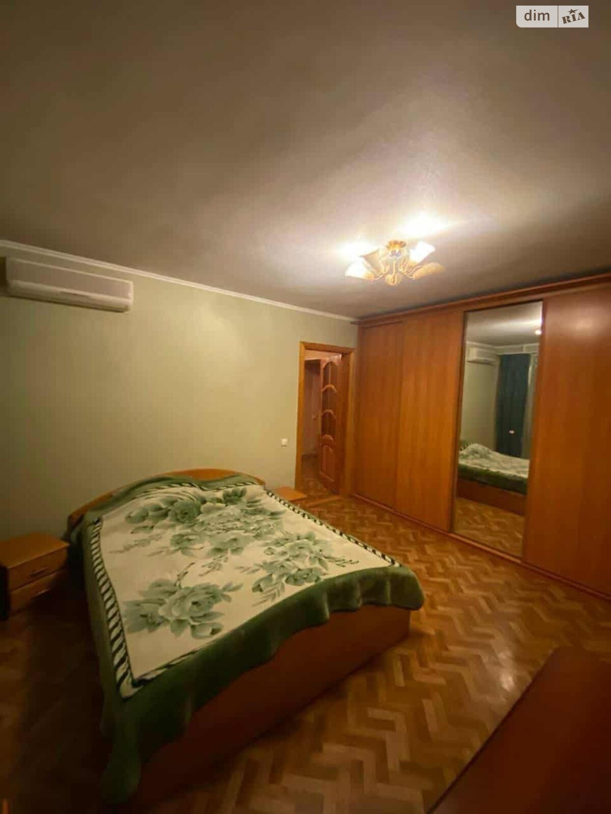 трехкомнатная квартира в Белой Церкви, район Центр, на бул. Александрийский 12 в аренду на долгий срок помесячно фото 1 трехкомнатная квартира в Белой Церкви, район Центр, на бул. Александрийский 12 в аренду на долгий срок помесячно фото 1