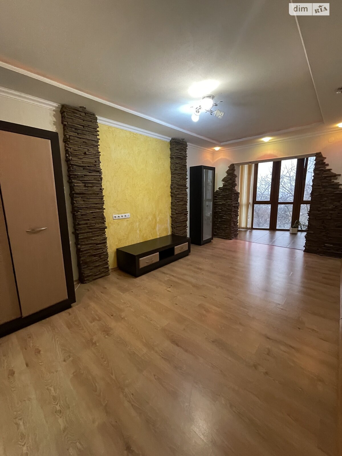 трехкомнатная квартира в Белой Церкви, район Центр, на ул. Курсовая в аренду на долгий срок помесячно фото 1