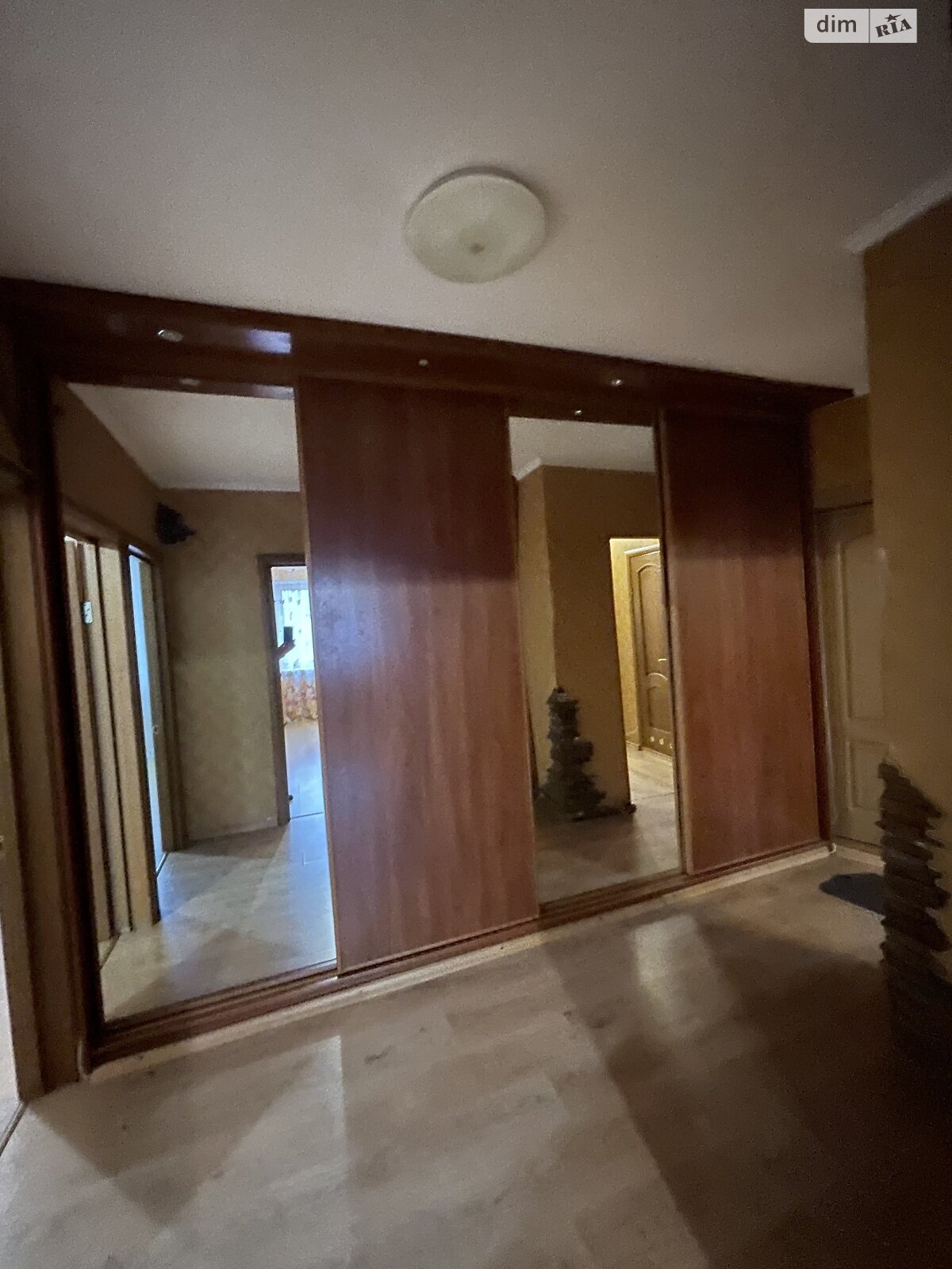 трехкомнатная квартира в Белой Церкви, район Центр, на ул. Курсовая в аренду на долгий срок помесячно фото 1