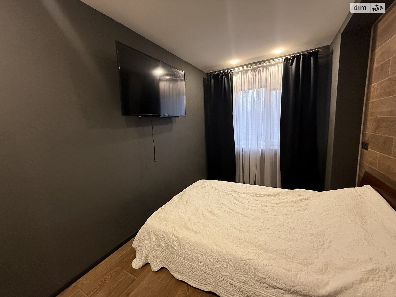 трехкомнатная квартира в Белой Церкви, район Центр, на ул. Людмилы Павличенко в аренду на долгий срок помесячно фото 1 трехкомнатная квартира в Белой Церкви, район Центр, на ул. Людмилы Павличенко в аренду на долгий срок помесячно фото 1