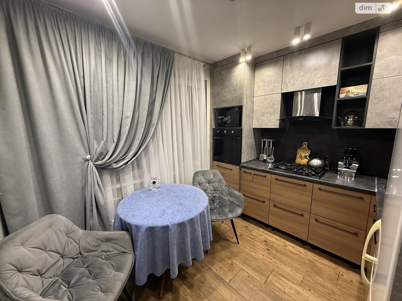 трехкомнатная квартира в Белой Церкви, район Центр, на ул. Людмилы Павличенко в аренду на долгий срок помесячно фото 1 трехкомнатная квартира в Белой Церкви, район Центр, на ул. Людмилы Павличенко в аренду на долгий срок помесячно фото 1