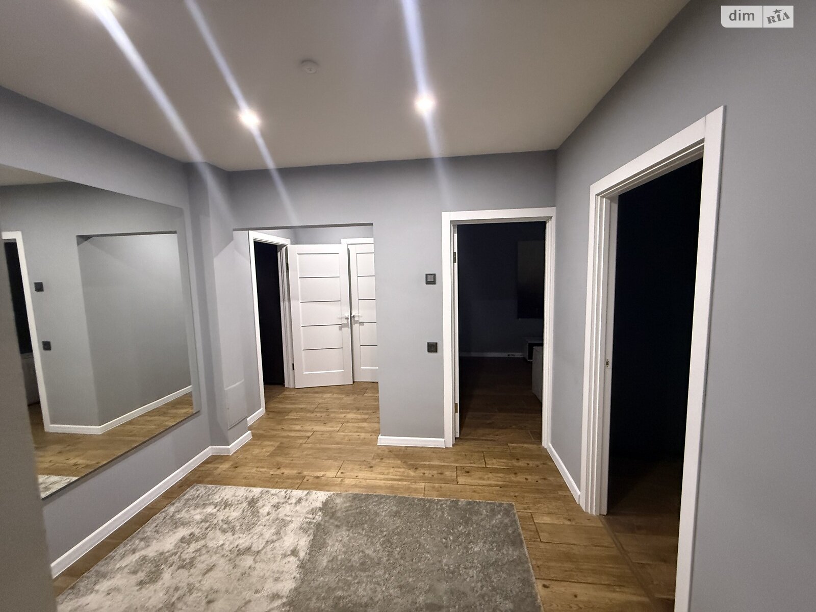 трехкомнатная квартира в Белой Церкви, район Центр, на ул. Людмилы Павличенко в аренду на долгий срок помесячно фото 1 трехкомнатная квартира в Белой Церкви, район Центр, на ул. Людмилы Павличенко в аренду на долгий срок помесячно фото 1