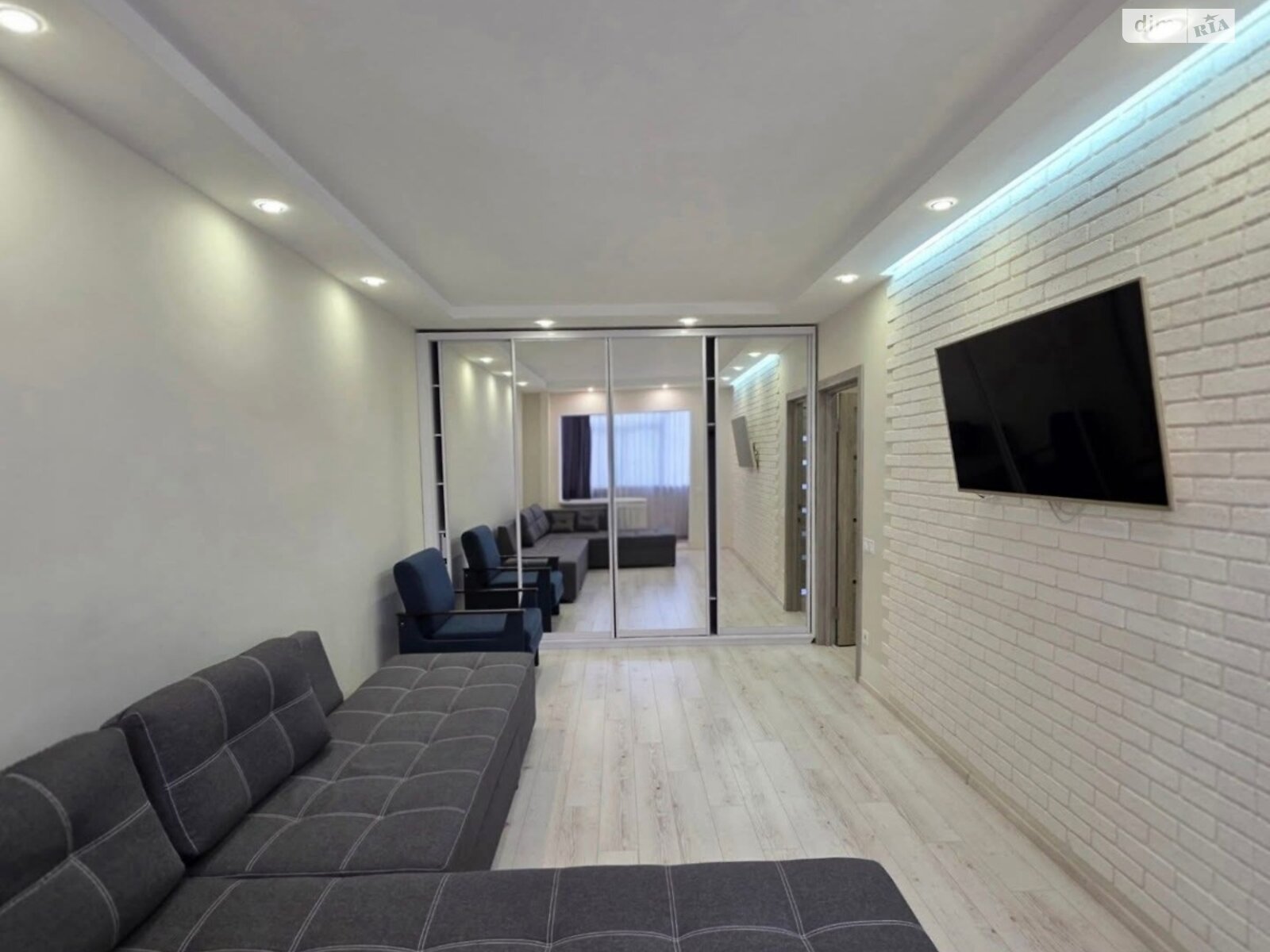 двухкомнатная квартира в Белой Церкви, район Центр, на ул. Петра Калнышевского в аренду на долгий срок помесячно фото 1