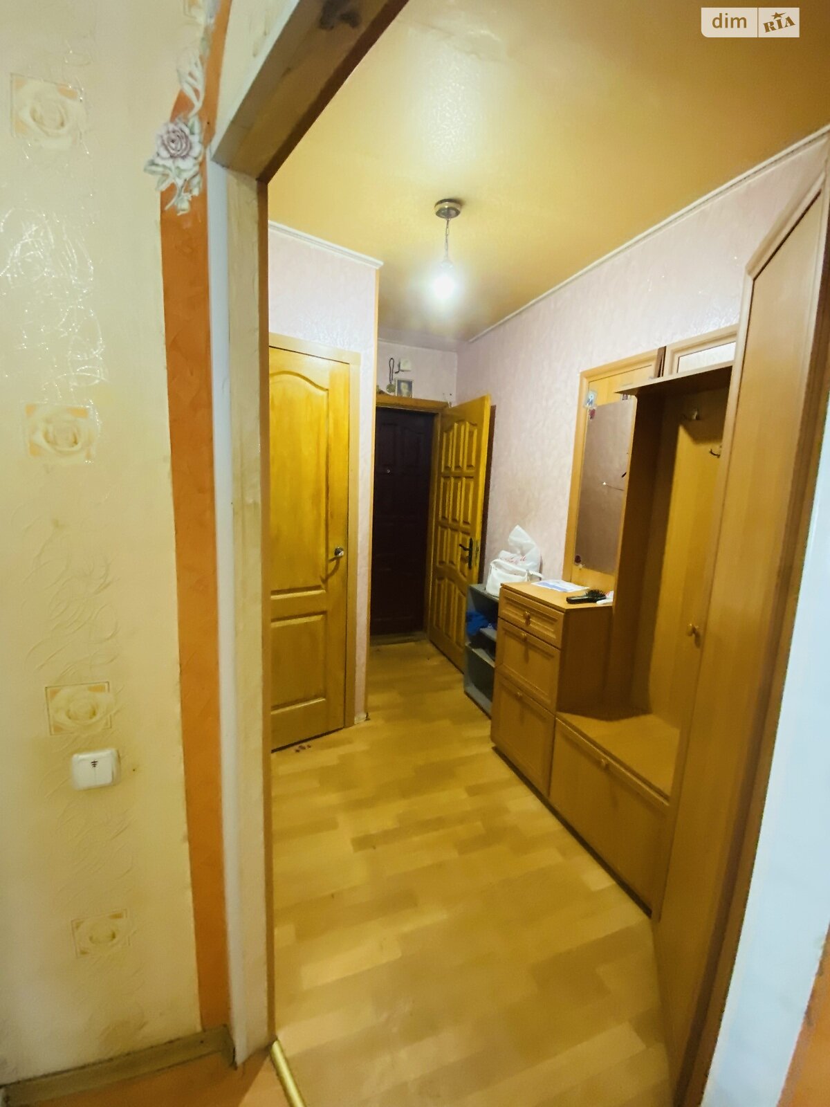 трехкомнатная квартира в Белой Церкви, район Вокзальная, на 1-й пер. Курсовой 22 в аренду на долгий срок помесячно фото 1 трехкомнатная квартира в Белой Церкви, район Вокзальная, на 1-й пер. Курсовой 22 в аренду на долгий срок помесячно фото 1
