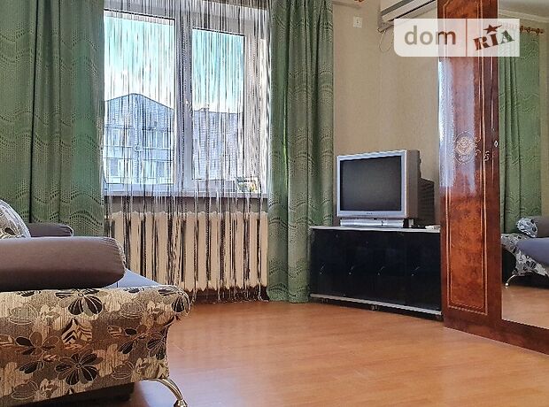 однокомнатная квартира в Бердянске, район Центр, на Морская 58, в аренду на долгий срок помесячно фото 1 однокомнатная квартира в Бердянске, район Центр, на Морская 58, в аренду на долгий срок помесячно фото 1