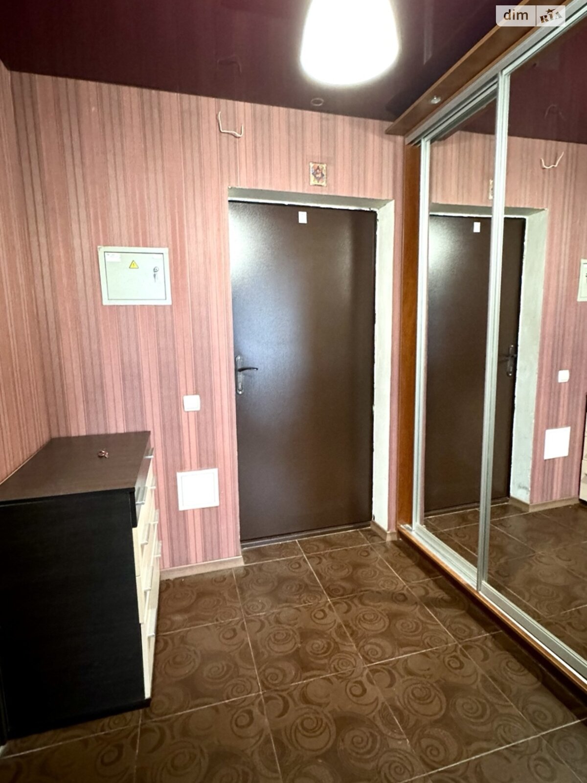 однокомнатная квартира в Броварах, район Бровары, на ул. Симона Петлюры 36Б в аренду на долгий срок помесячно фото 1 однокомнатная квартира в Броварах, район Бровары, на ул. Симона Петлюры 36Б в аренду на долгий срок помесячно фото 1
