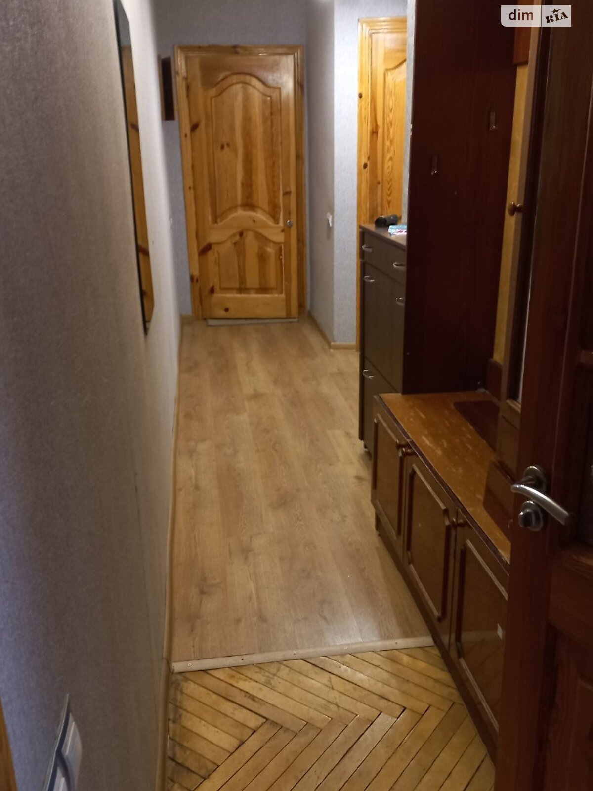 трехкомнатная квартира в Броварах, район Бровары, на Логунова в аренду на долгий срок помесячно фото 1 трехкомнатная квартира в Броварах, район Бровары, на Логунова в аренду на долгий срок помесячно фото 1