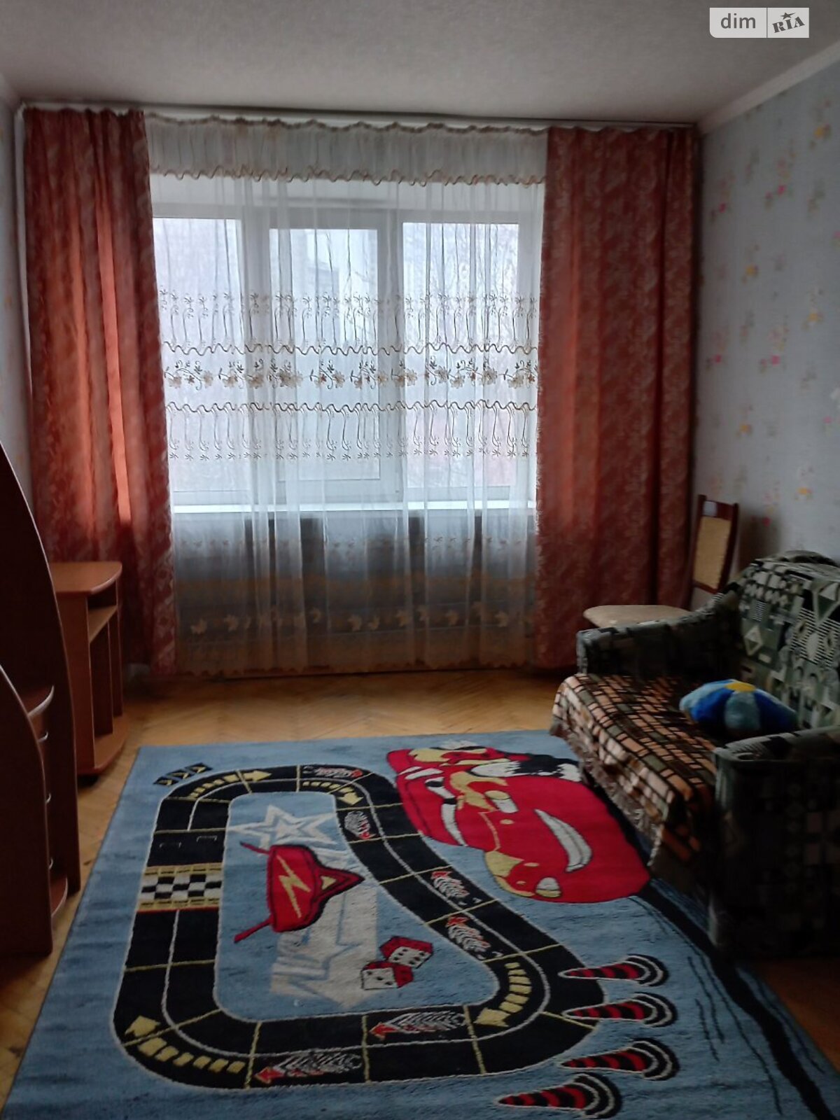 трехкомнатная квартира в Броварах, район Бровары, на Логунова в аренду на долгий срок помесячно фото 1 трехкомнатная квартира в Броварах, район Бровары, на Логунова в аренду на долгий срок помесячно фото 1