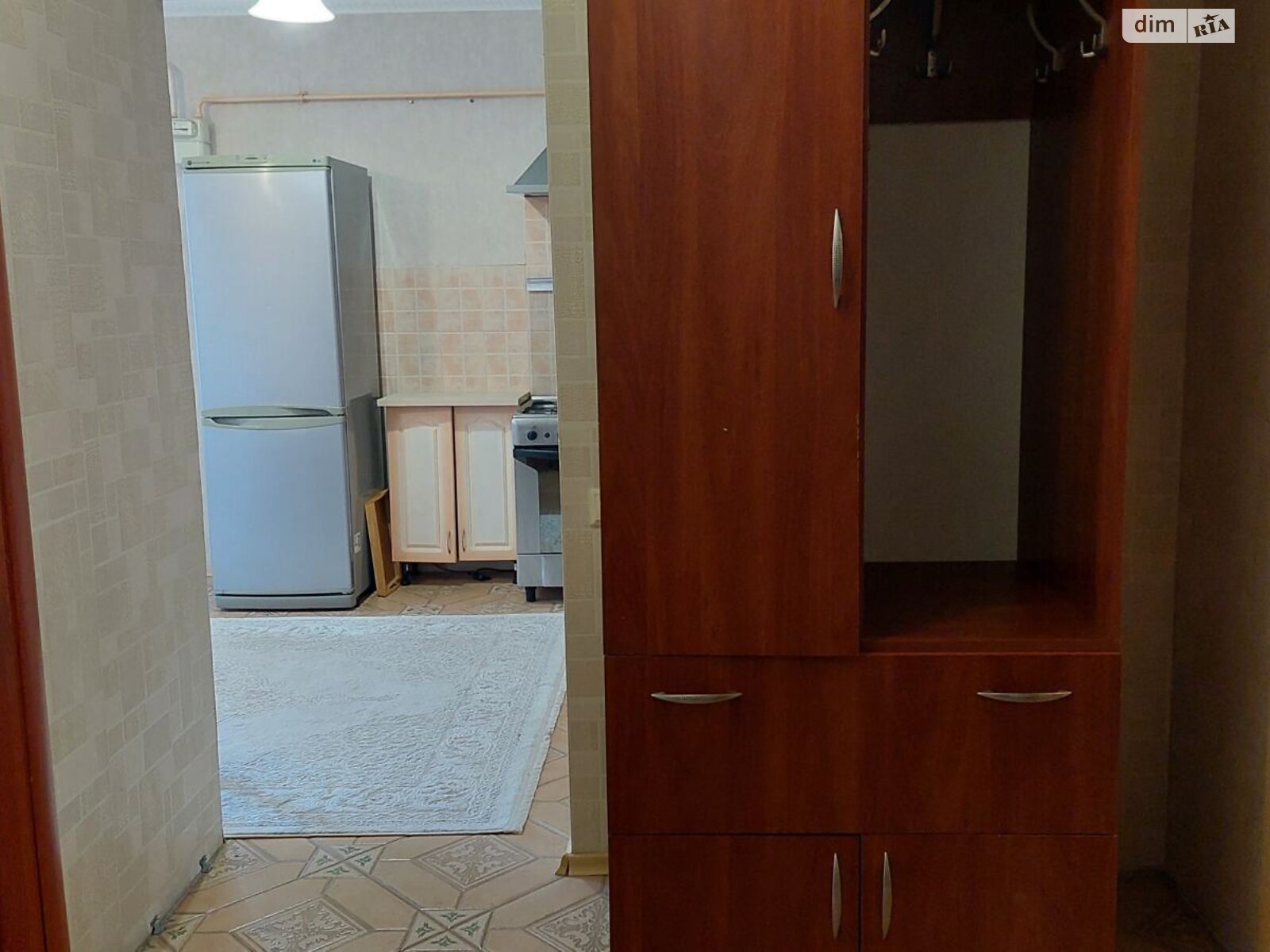 однокомнатная квартира в Броварах, район Интернат, на ул. Михаила Грушевского 19 в аренду на долгий срок помесячно фото 1 однокомнатная квартира в Броварах, район Интернат, на ул. Михаила Грушевского 19 в аренду на долгий срок помесячно фото 1
