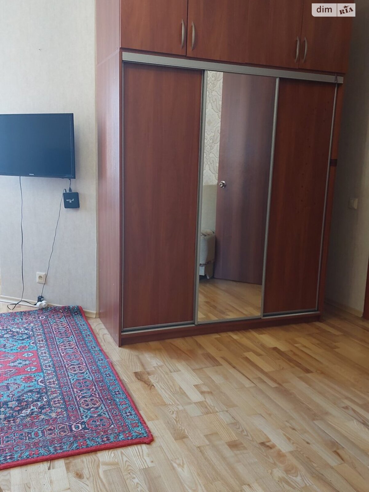 однокомнатная квартира в Броварах, район Интернат, на ул. Михаила Грушевского 19 в аренду на долгий срок помесячно фото 1 однокомнатная квартира в Броварах, район Интернат, на ул. Михаила Грушевского 19 в аренду на долгий срок помесячно фото 1