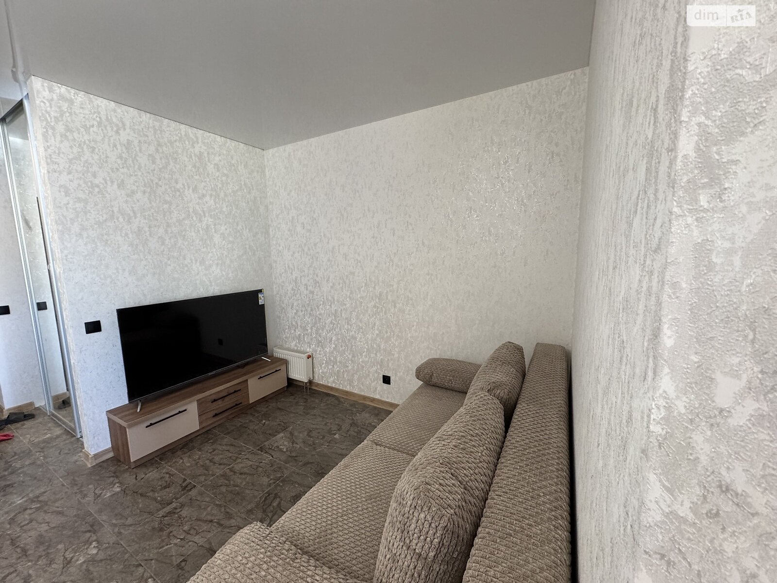 однокомнатная квартира в Броварах, район Массив, на ул. Киевская 235А в аренду на долгий срок помесячно фото 1 однокомнатная квартира в Броварах, район Массив, на ул. Киевская 235А в аренду на долгий срок помесячно фото 1