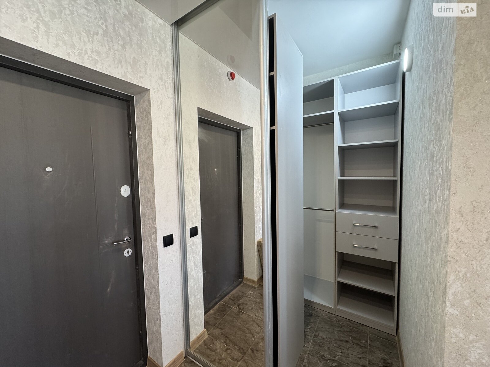 однокомнатная квартира в Броварах, район Массив, на ул. Киевская 235А в аренду на долгий срок помесячно фото 1 однокомнатная квартира в Броварах, район Массив, на ул. Киевская 235А в аренду на долгий срок помесячно фото 1