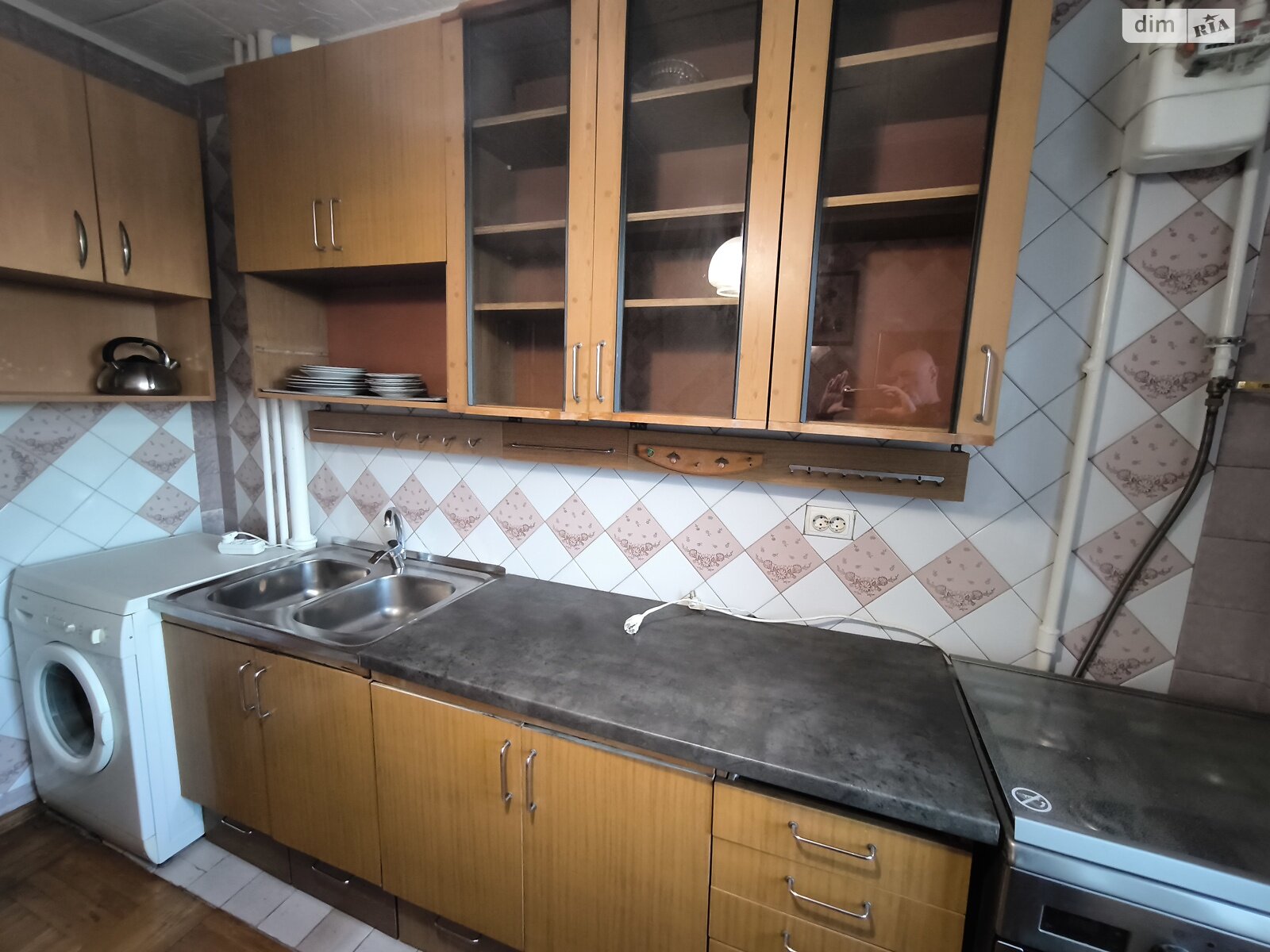 трехкомнатная квартира в Броварах, район Массив, на ул. Симона Петлюры в аренду на долгий срок помесячно фото 1 трехкомнатная квартира в Броварах, район Массив, на ул. Симона Петлюры в аренду на долгий срок помесячно фото 1