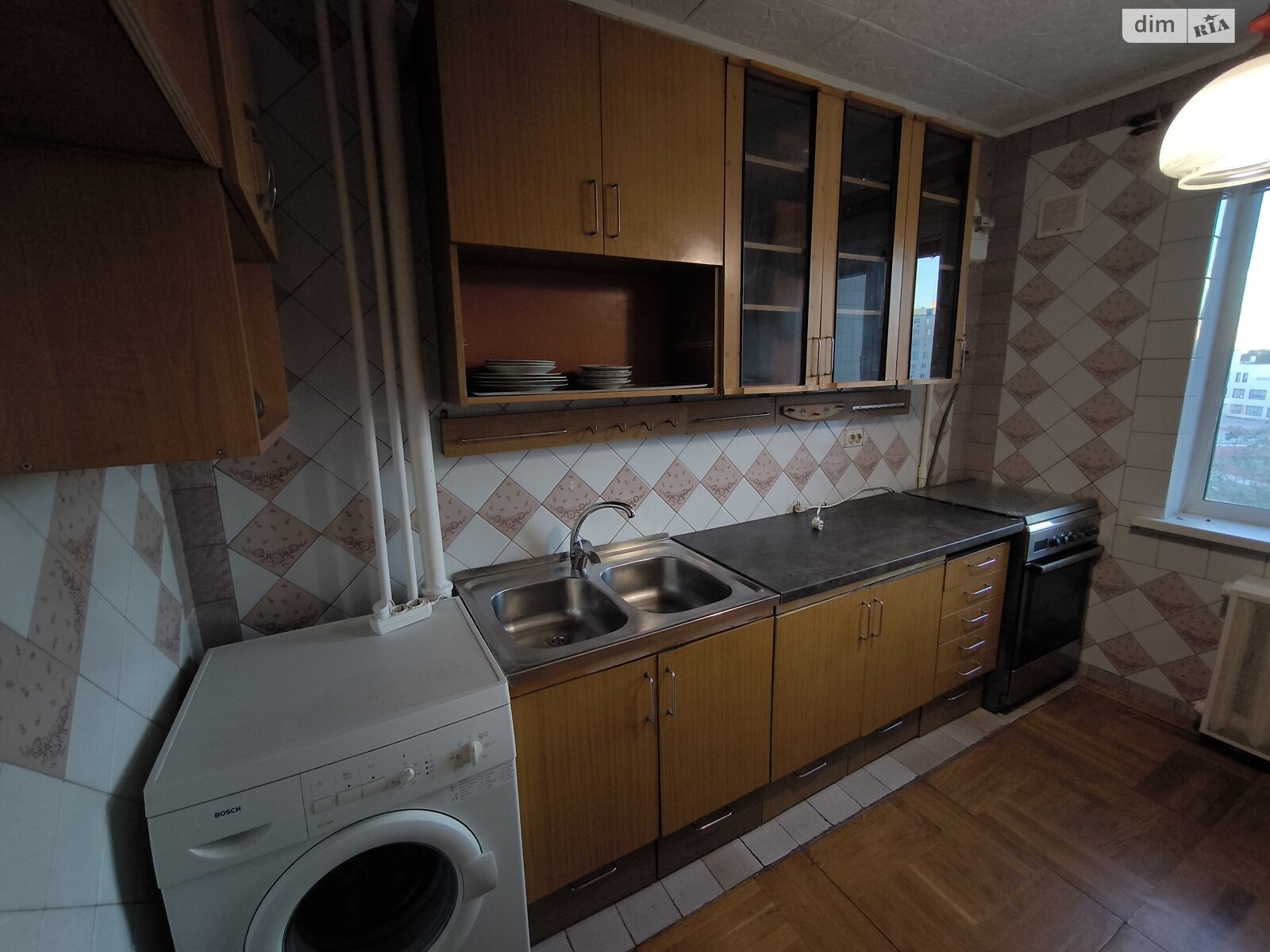 трехкомнатная квартира в Броварах, район Массив, на ул. Симона Петлюры в аренду на долгий срок помесячно фото 1 трехкомнатная квартира в Броварах, район Массив, на ул. Симона Петлюры в аренду на долгий срок помесячно фото 1