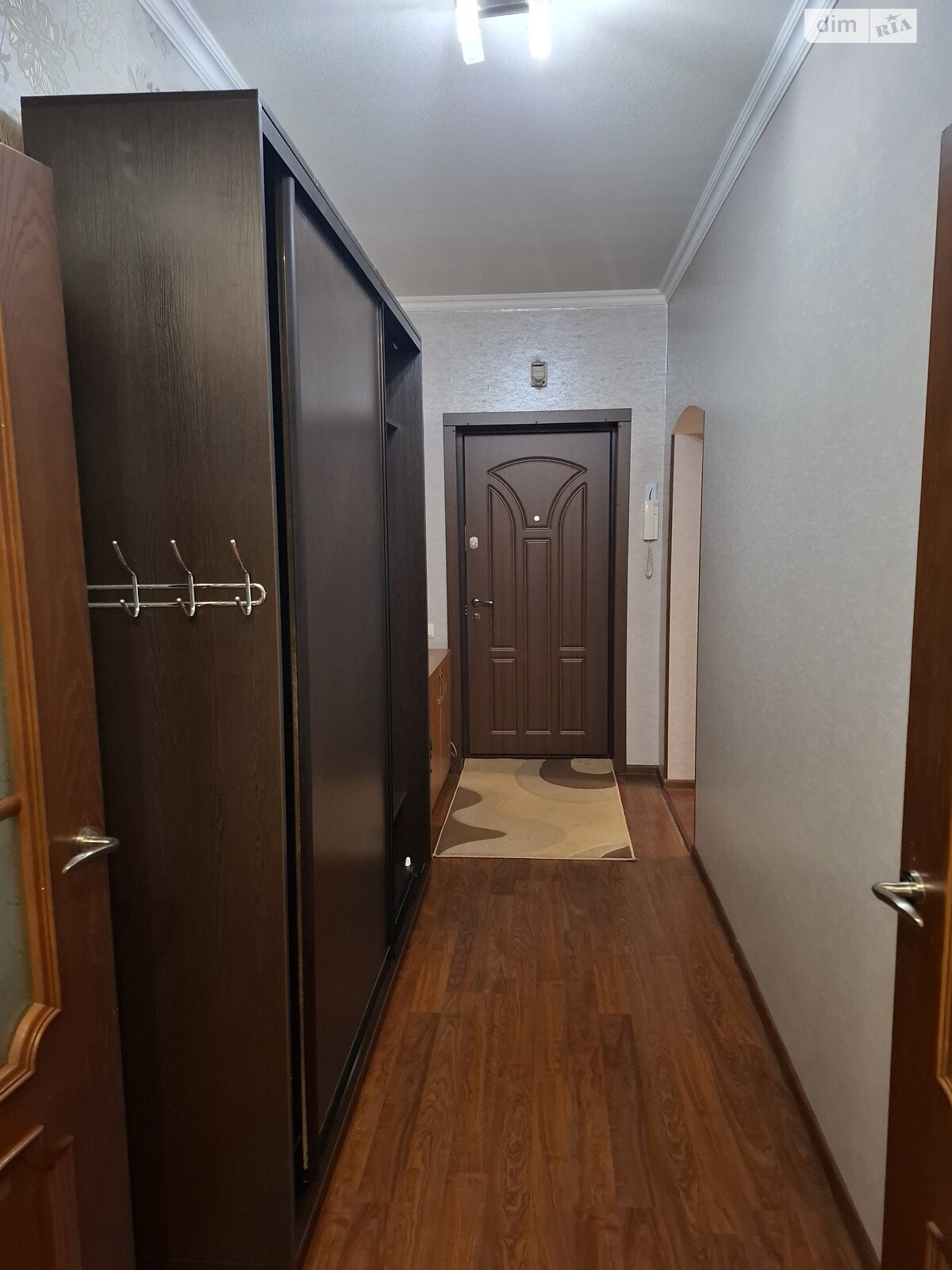трехкомнатная квартира в Броварах, район Торгмаш, на ул. Олимпийская 8Б в аренду на долгий срок помесячно фото 1 трехкомнатная квартира в Броварах, район Торгмаш, на ул. Олимпийская 8Б в аренду на долгий срок помесячно фото 1