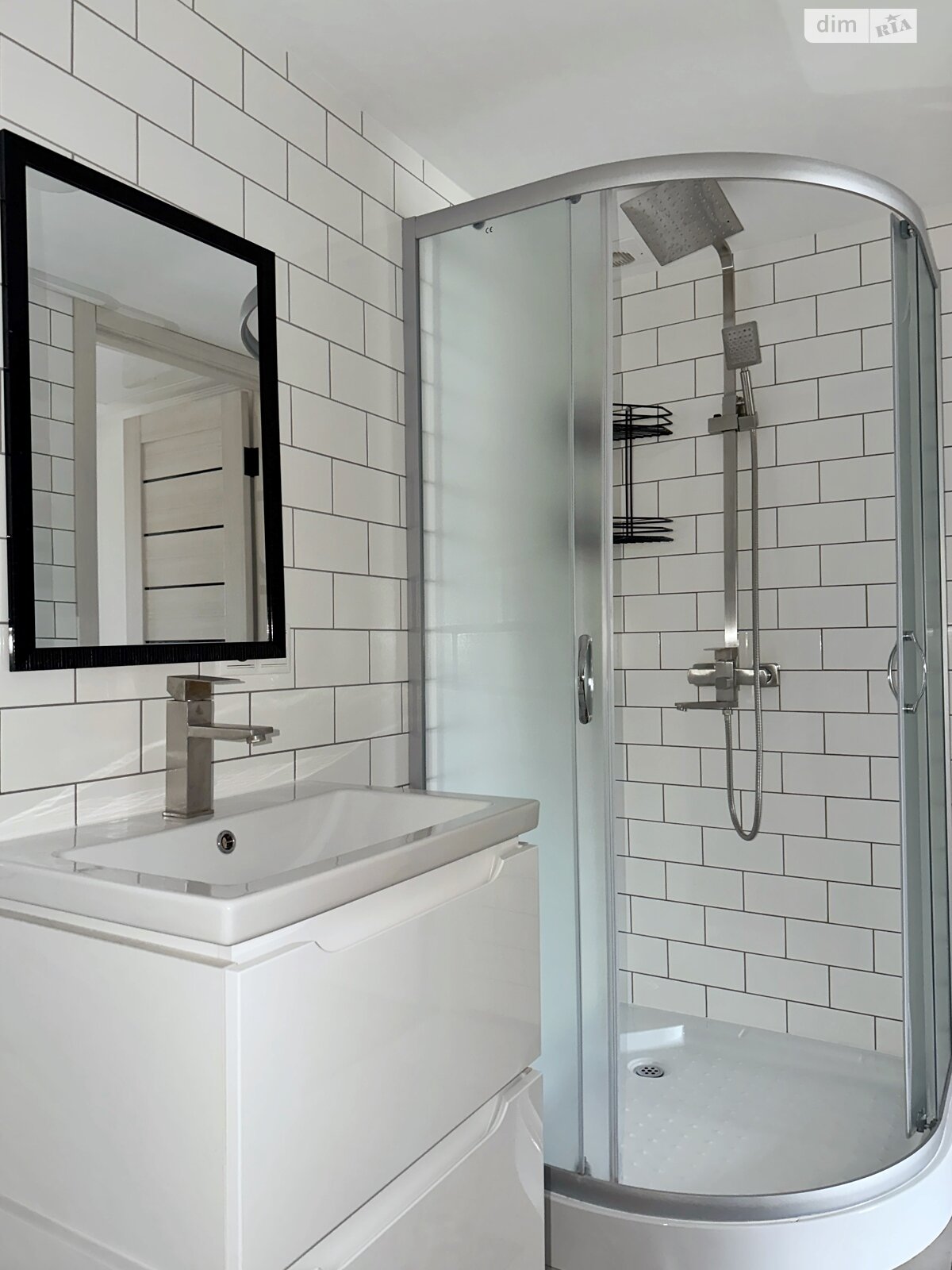 двухкомнатная квартира в Брюховичах, район Шевченковский, на ул. Независимости 22 в аренду на долгий срок помесячно фото 1