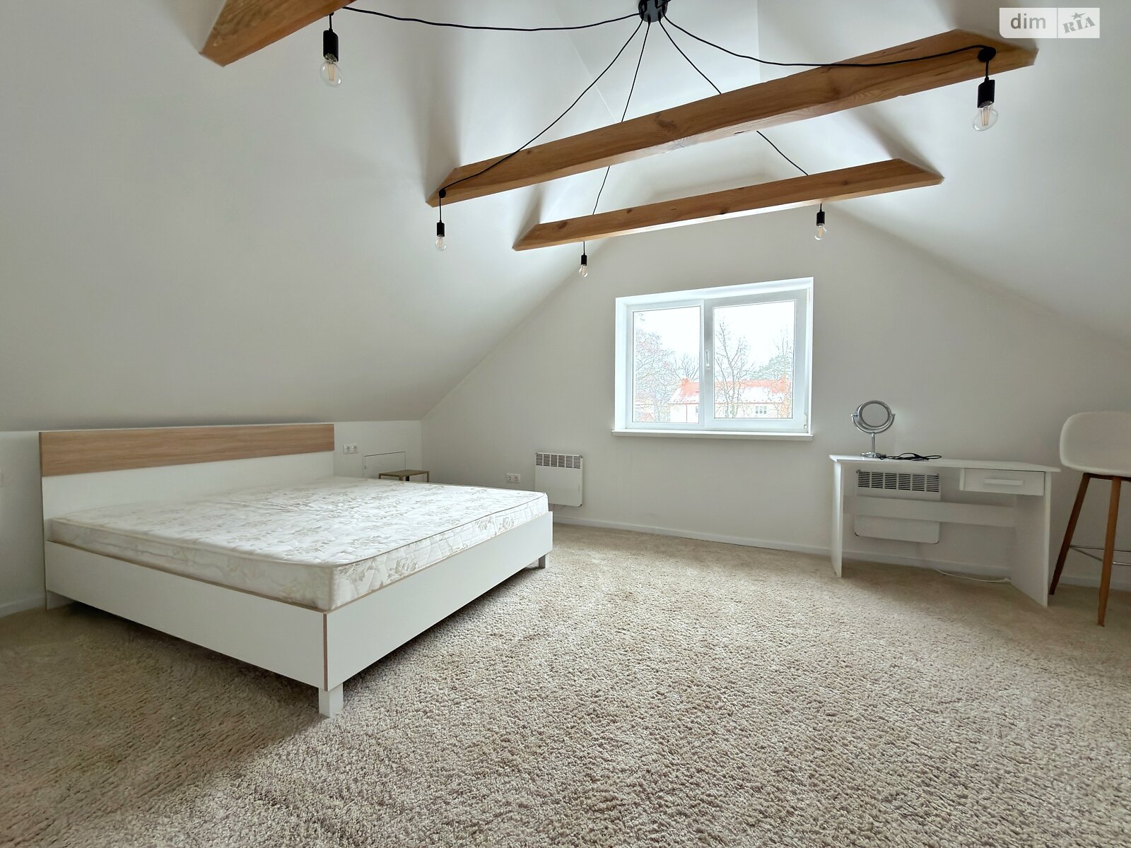 двухкомнатная квартира в Брюховичах, район Шевченковский, на ул. Независимости 22 в аренду на долгий срок помесячно фото 1