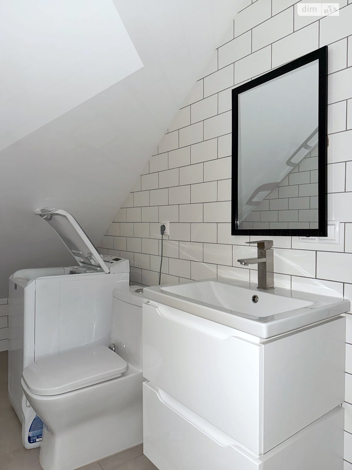 двухкомнатная квартира в Брюховичах, район Шевченковский, на ул. Независимости 22 в аренду на долгий срок помесячно фото 1