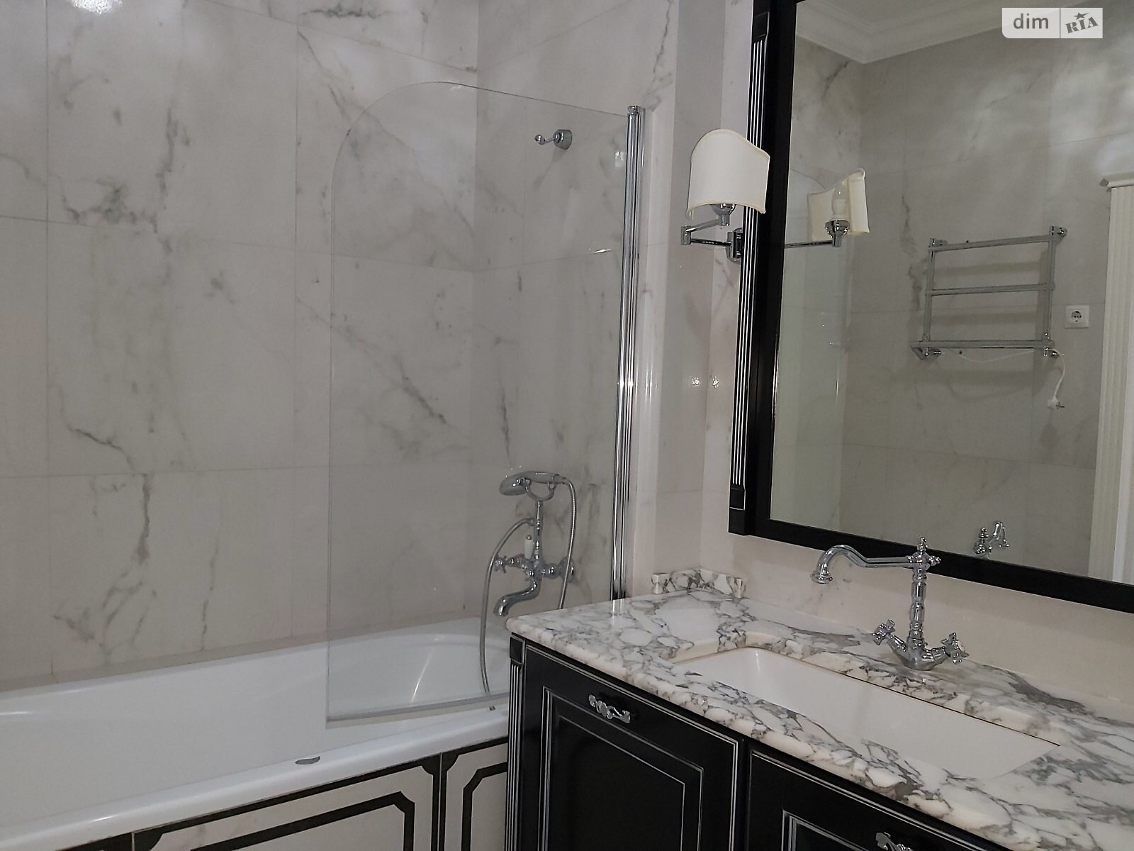 трехкомнатная квартира в Буче, район Буча, на ул. Мечты 3В в аренду на долгий срок помесячно фото 1 трехкомнатная квартира в Буче, район Буча, на ул. Мечты 3В в аренду на долгий срок помесячно фото 1