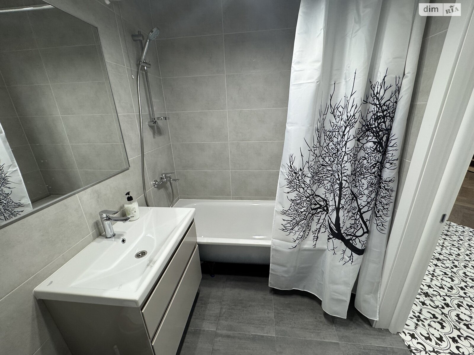 однокомнатная квартира в Буче, район Буча, на ул. Ярослава Мудрого 10/1 в аренду на долгий срок помесячно фото 1