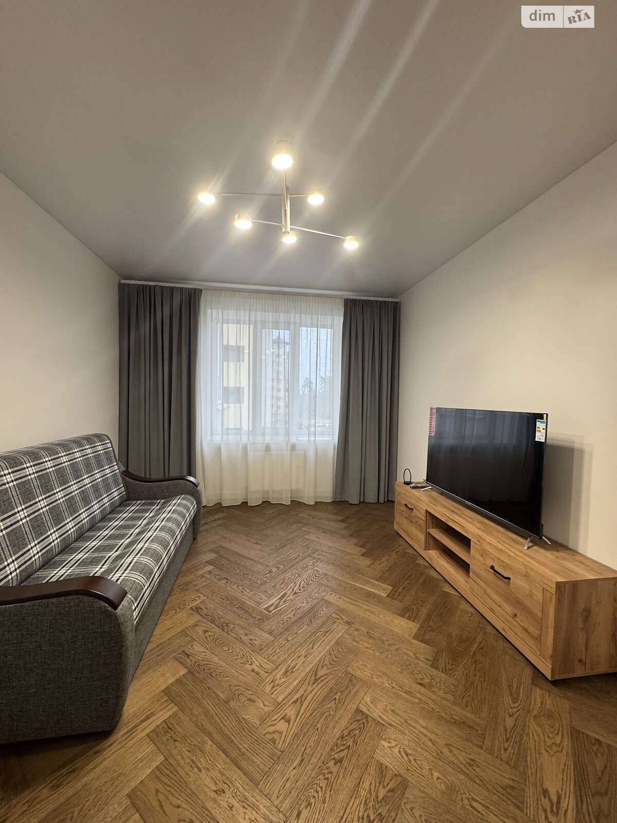 однокомнатная квартира в Буче, район Буча, на ул. Ярослава Мудрого 10/1 в аренду на долгий срок помесячно фото 1