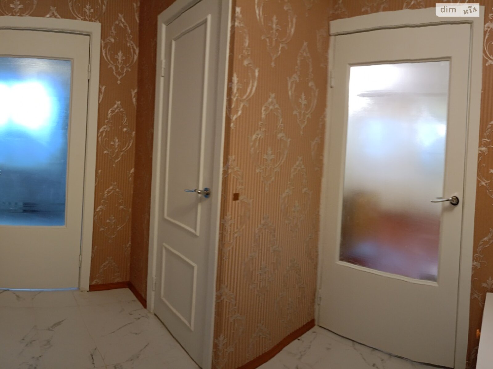 однокімнатна квартира в Бучі, район Буча, на вул. Вокзальна в довготривалу оренду помісячно фото 1