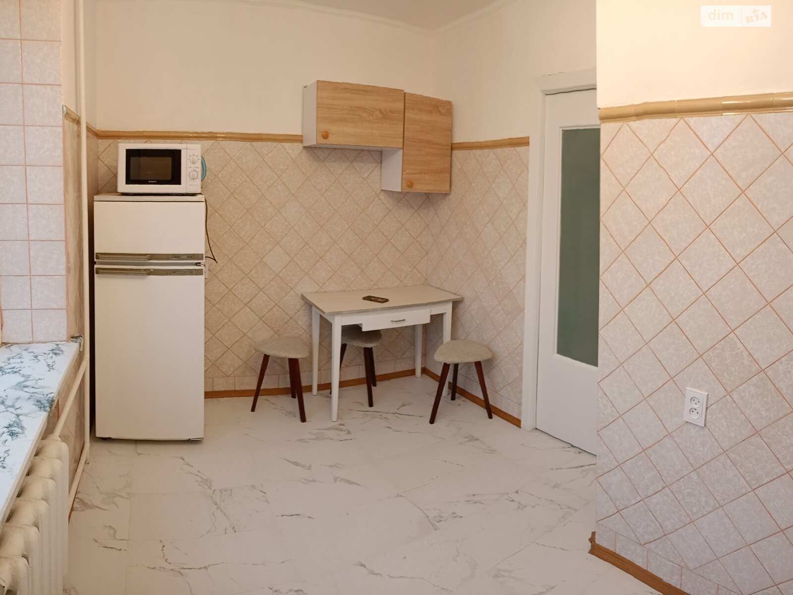 однокімнатна квартира в Бучі, район Буча, на вул. Вокзальна в довготривалу оренду помісячно фото 1