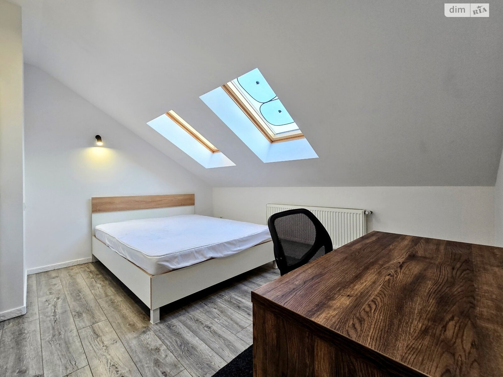 трикімнатна квартира в Чагорі, район Приміська зона, на вул. Гетьмана Мазепи в довготривалу оренду помісячно фото 1 трикімнатна квартира в Чагорі, район Приміська зона, на вул. Гетьмана Мазепи в довготривалу оренду помісячно фото 1