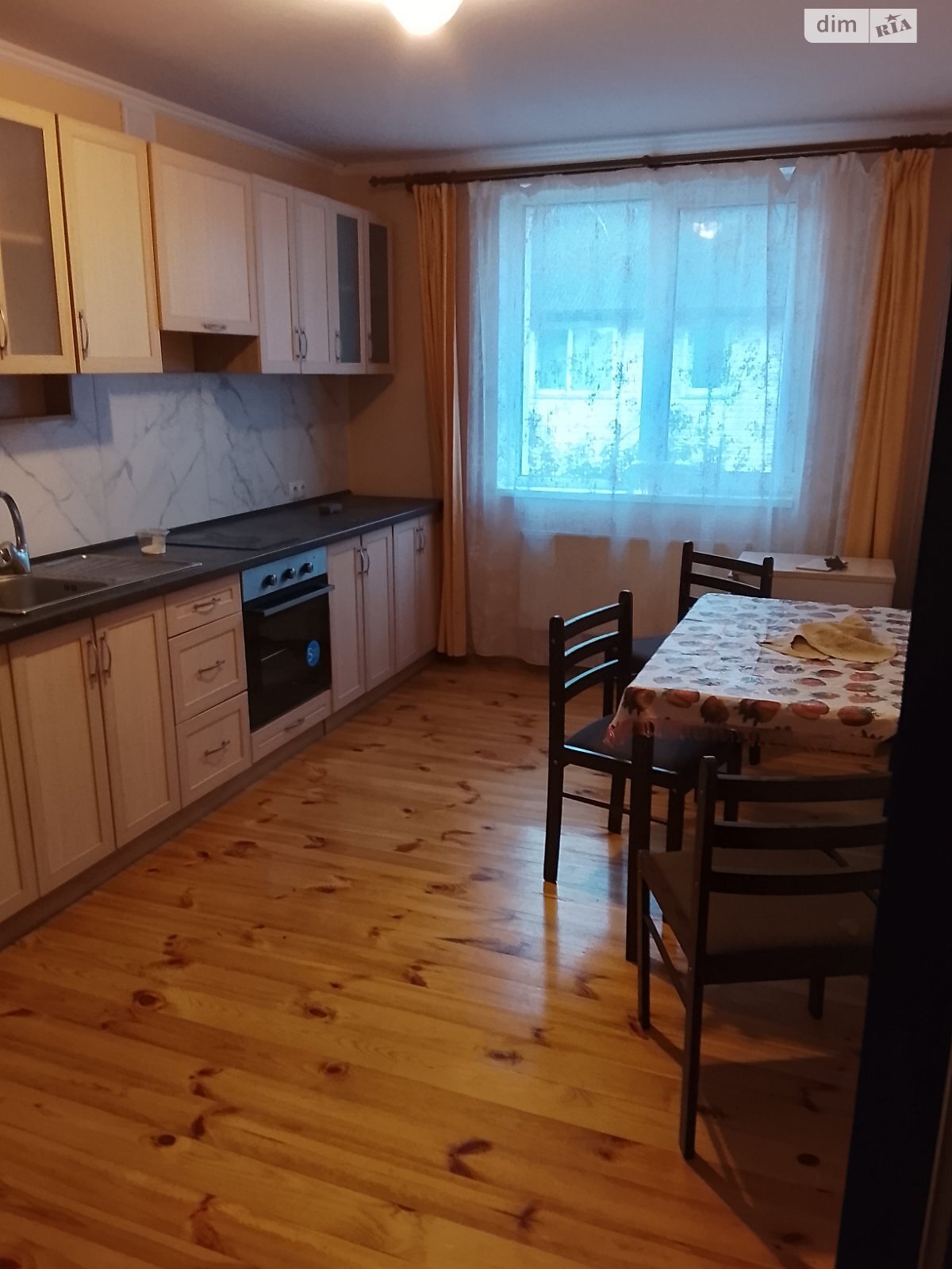 двухкомнатная квартира в Чайках, на 4-я ул. Садовая в аренду на долгий срок помесячно фото 1 двухкомнатная квартира в Чайках, на 4-я ул. Садовая в аренду на долгий срок помесячно фото 1