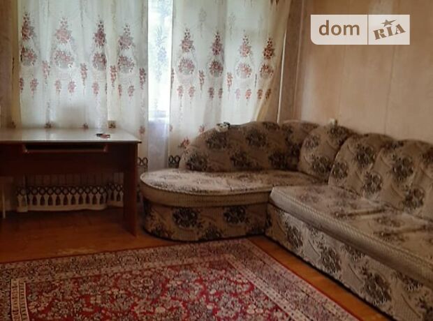 четырехкомнатная квартира с мебелью в Черкассах, район 700-летия, на ул. Горького в аренду на долгий срок помесячно фото 1 четырехкомнатная квартира с мебелью в Черкассах, район 700-летия, на ул. Горького в аренду на долгий срок помесячно фото 1