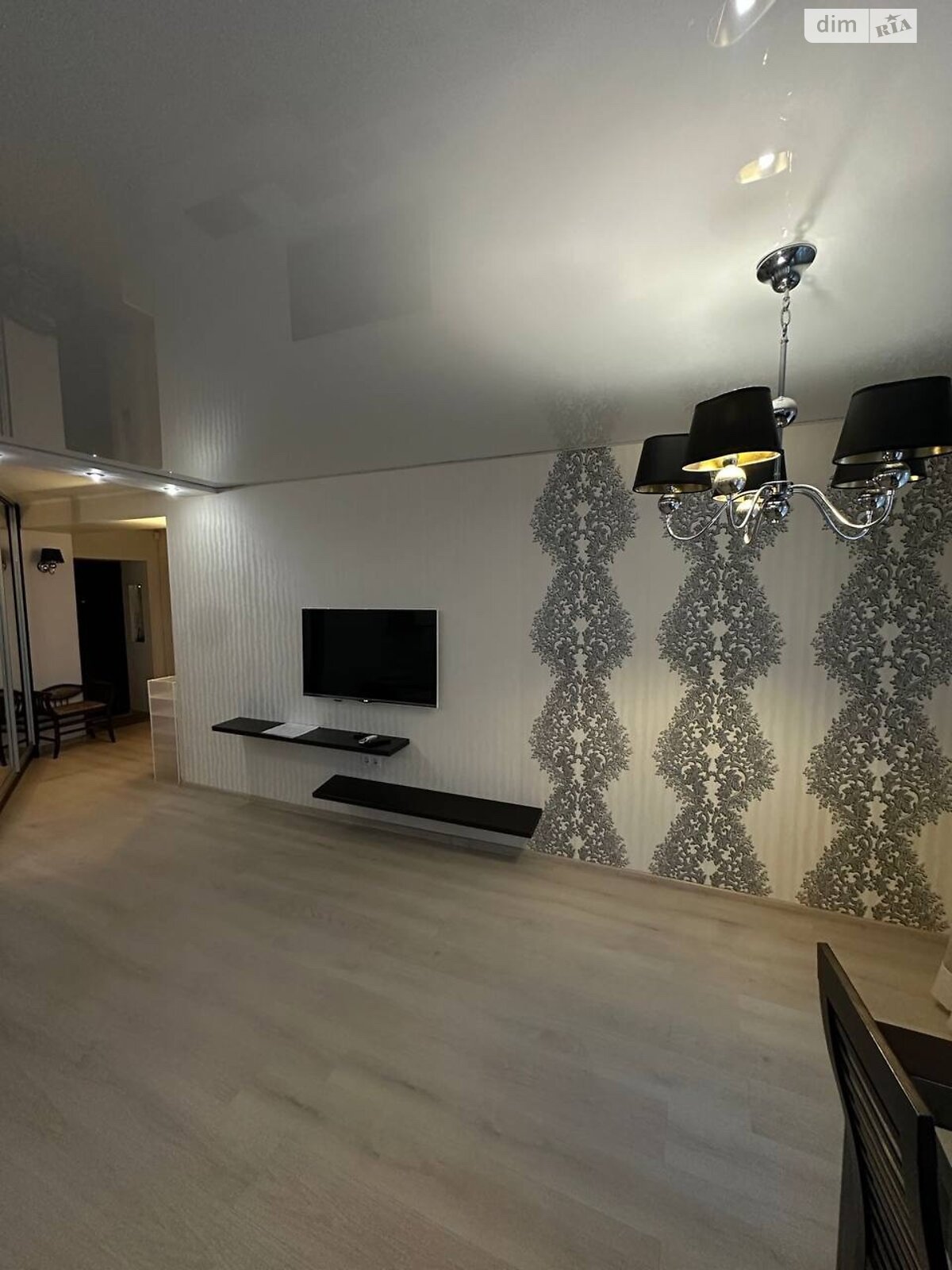 однокомнатная квартира в Черкассах, район Днепровский, на ул. Героев Днепра 25 в аренду на долгий срок помесячно фото 1